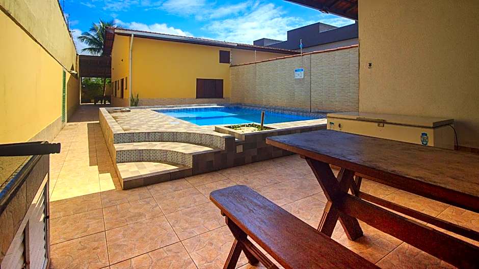 Piscina, Churrasqueira, Bilhar, SmartTV, Wi-Fi, 400mts mar!
