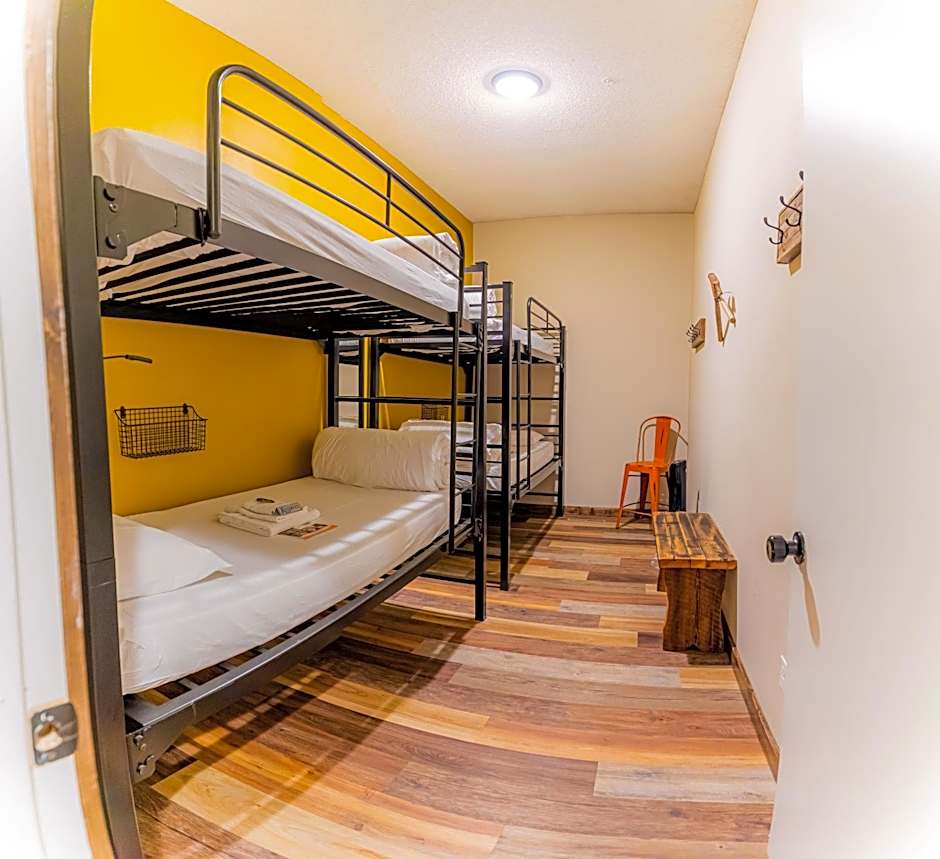 Pintler's Portal Hostel