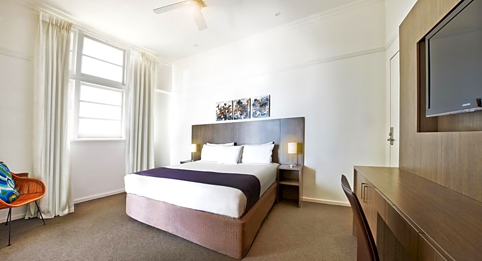 Cottesloe Beach Hotel