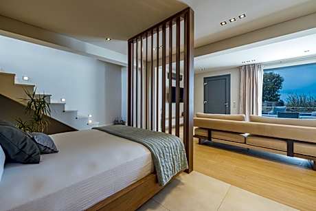 The El Mar Villa with outdoor hot tub and sea view