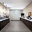 La Quinta Inn & Suites by Wyndham San Bernardino