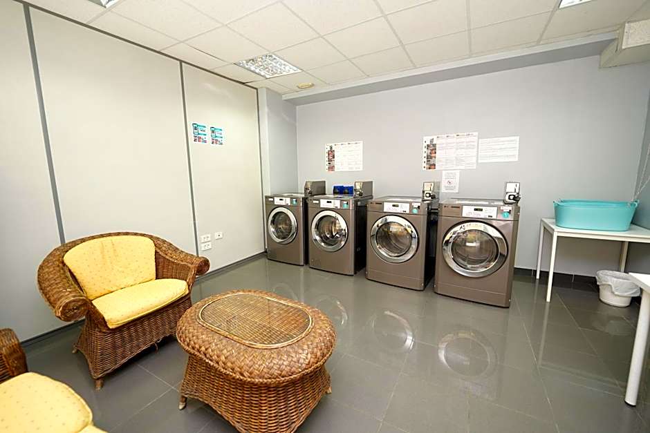 Apartamentos RF Bambi Adults Only