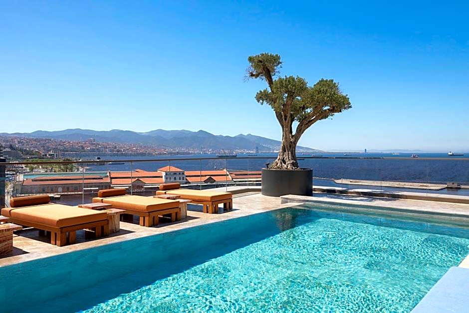 Izmir Marriott Hotel