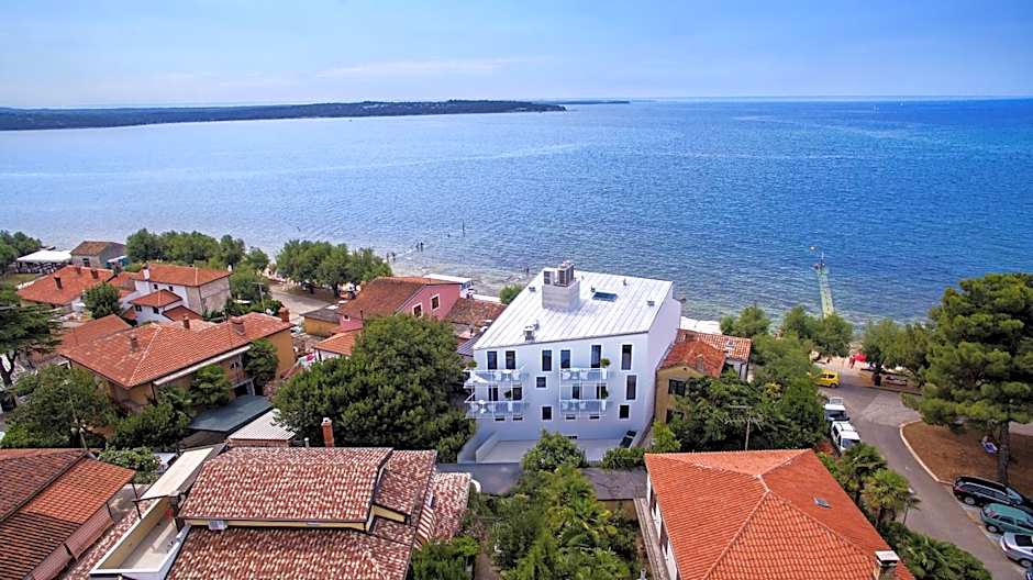 RIVALMARE BEACH Boutique Hotel