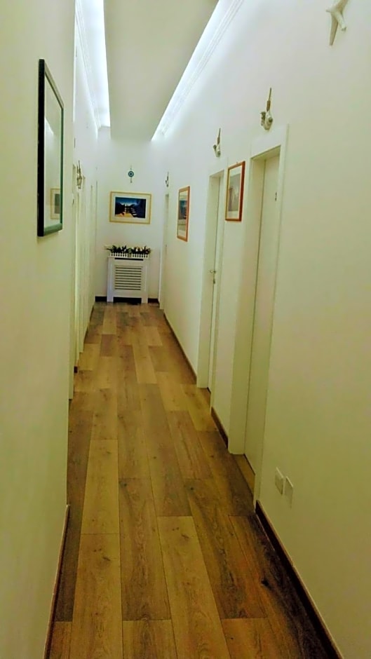 Ostia Lido Central Rooms