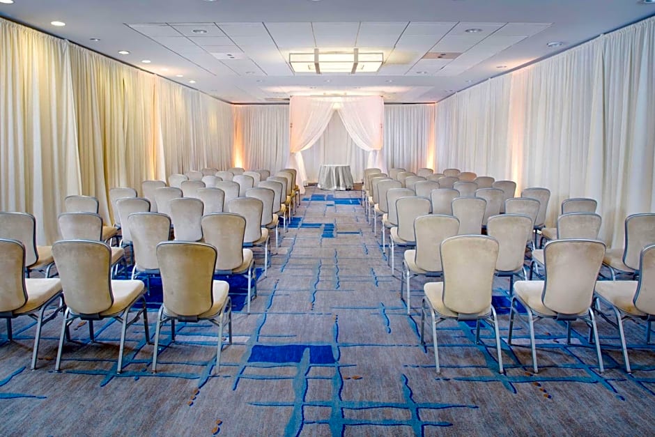 DoubleTree by Hilton Baltimore - BWI Airport