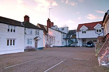 The Abbey Hotel & Apartments