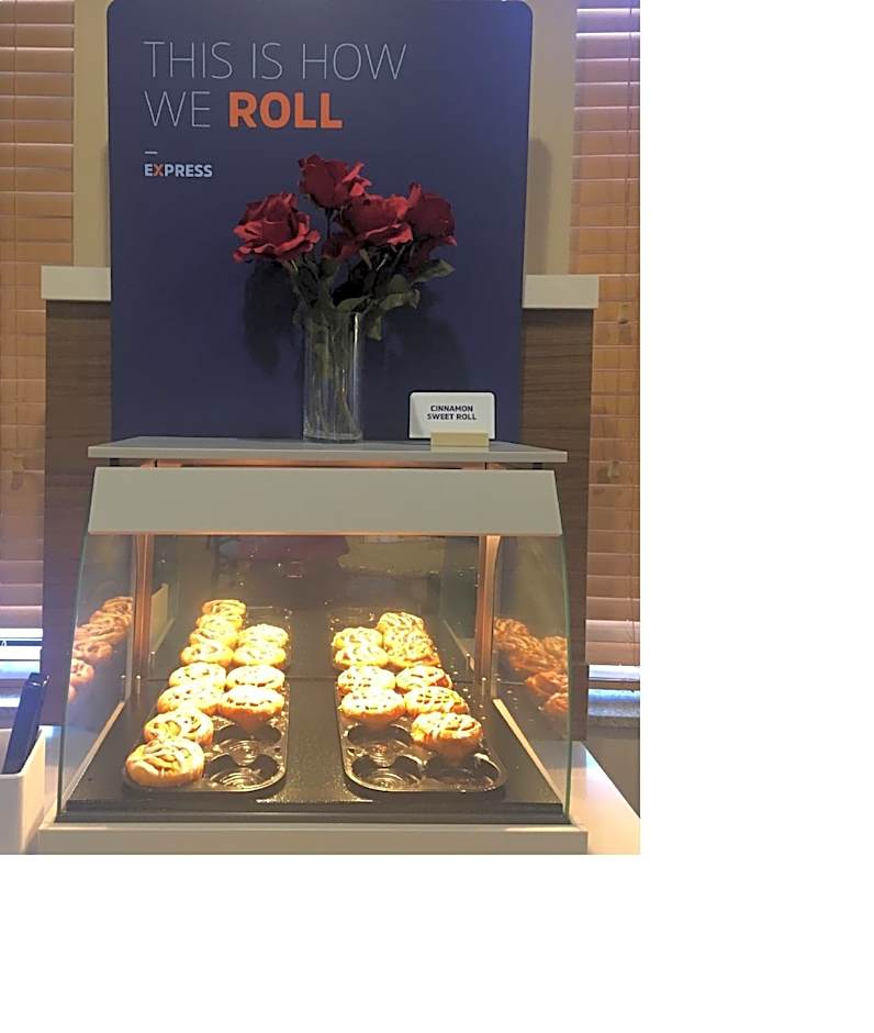 Holiday Inn Express Hotel & Suites Howell By IHG