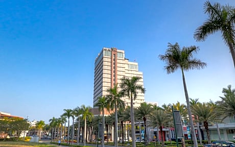 Acacia Hotel Manila - Multiple Use Hotel