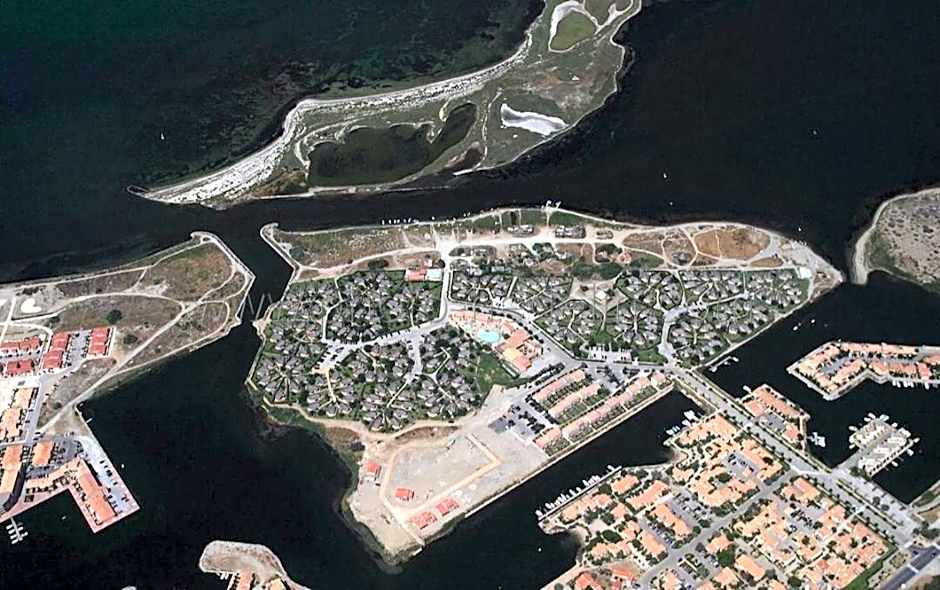 Barcarès sur l'île des pêcheurs mas 4 étoiles 6- 8 pers