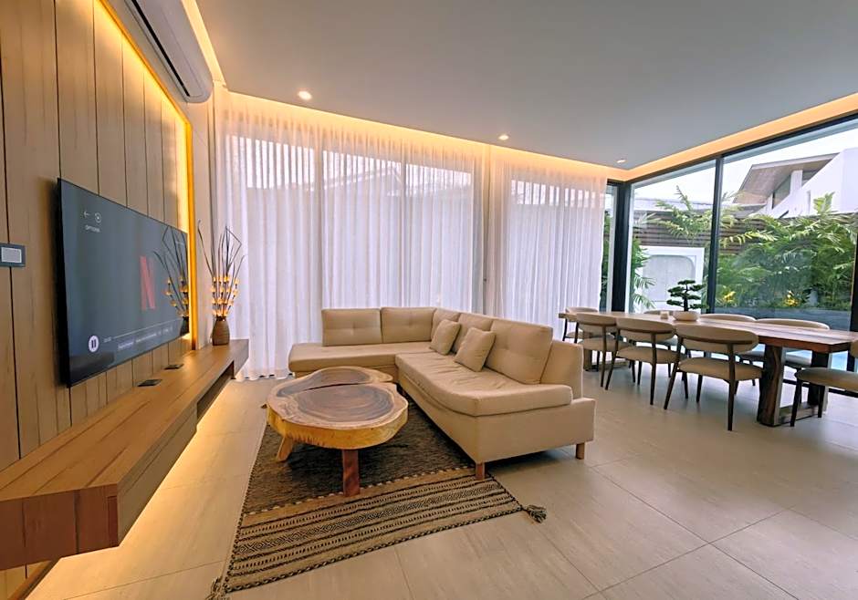 Bangtao Luxury Pool Villa - PrymaVerde