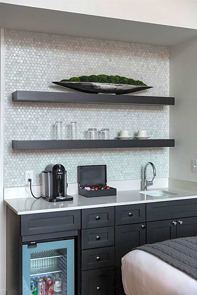 The Foundry Hotel Asheville, Curio Collection by Hilton