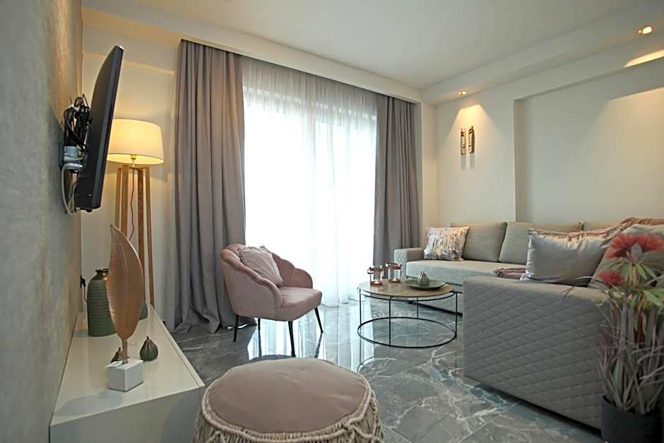 Athinais Luxury Apartments