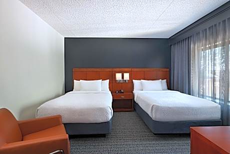 One-Bedroom Suite with Two Double Beds