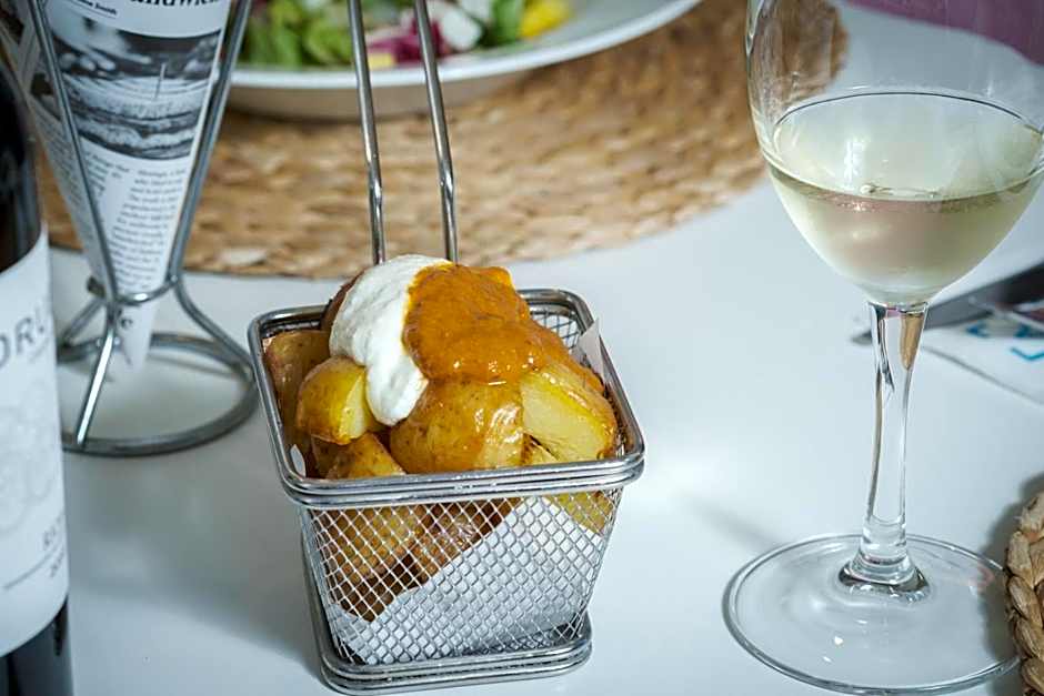 Tres Torres Atiram Hotels