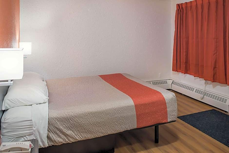 Motel 6-Fort St. John, BC