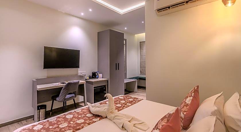 World Inn Hotel