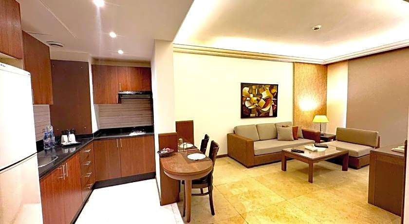 King Suites Hotel