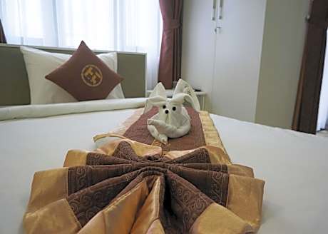 Poetic Hue Hotel & Spa