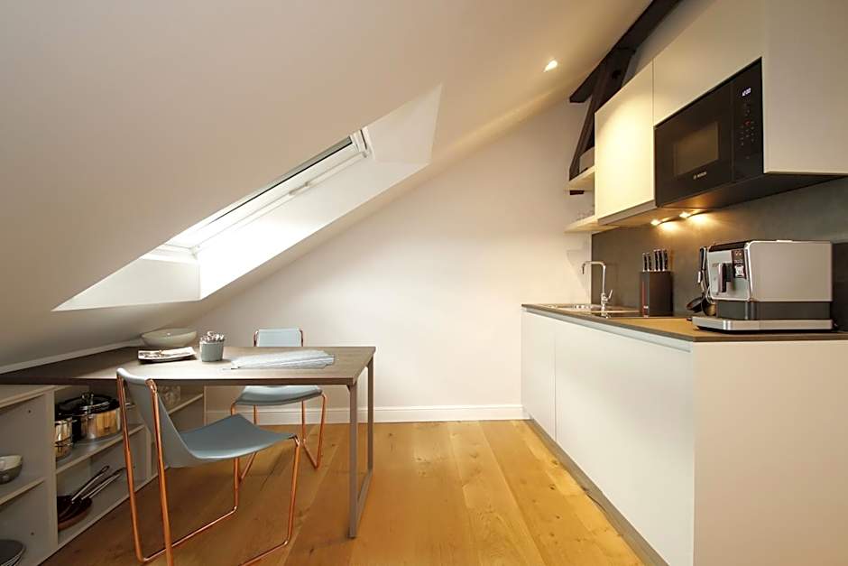 Amelie No 1 Hotel & Appartements