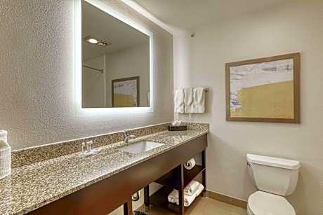 Queen Suite with Two Queen Beds - Non-Smoking