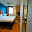 ibis Lyon Est Bron