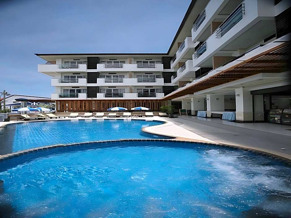 First Residence Hotel