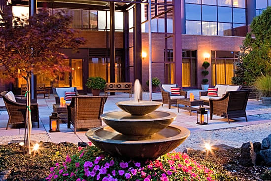 Sheraton LaGuardia East Hotel