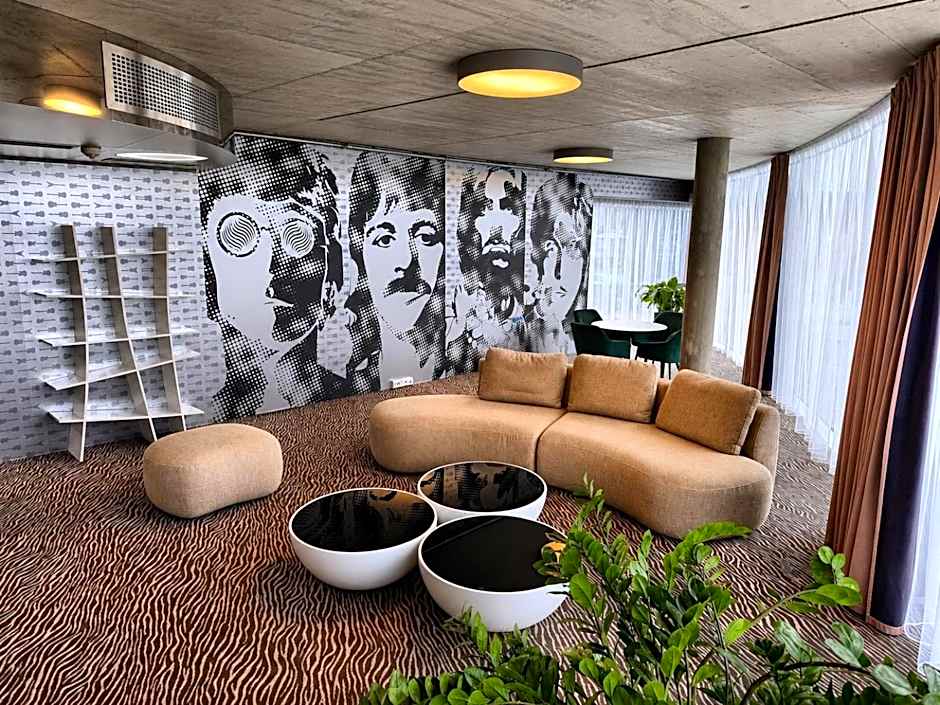 Sono Hotel