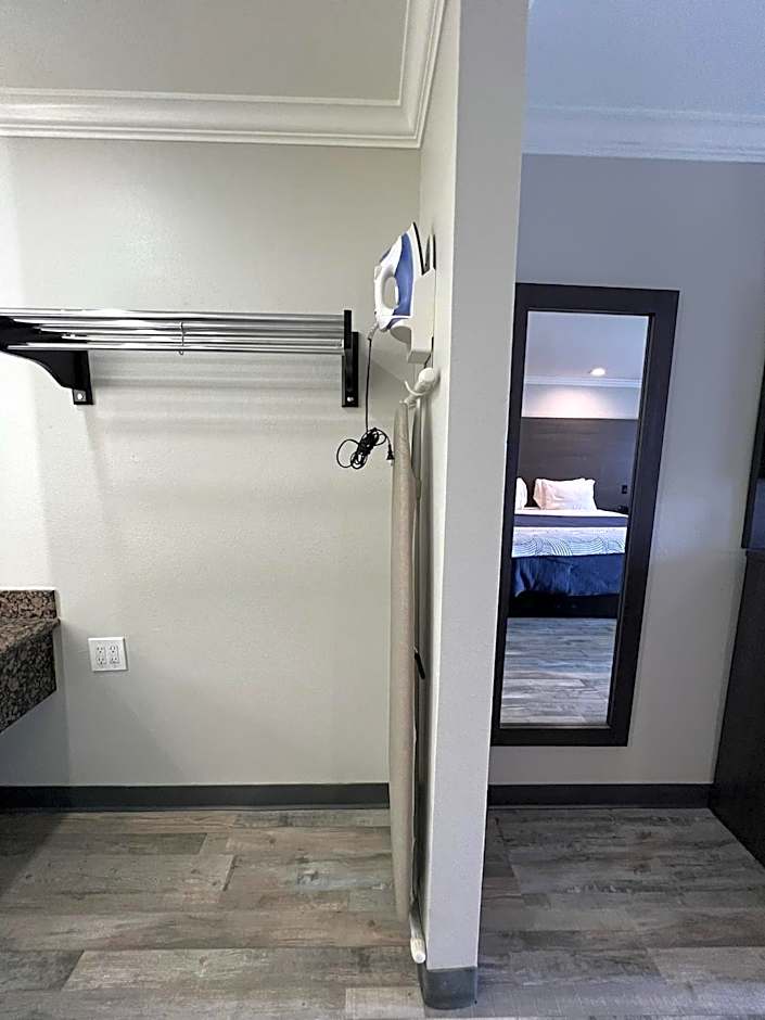 Cloud 9 Inn LAX