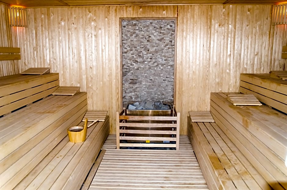 Sky Business Hotel & Spa