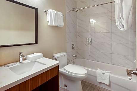 King Suite with Two King Beds - Non-Smoking