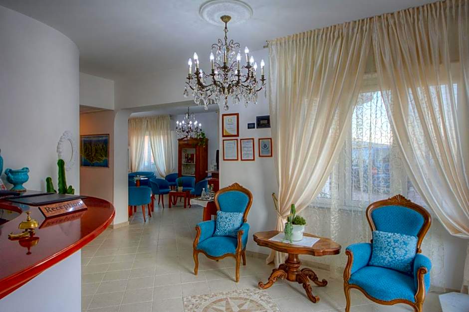 Hotel Noris