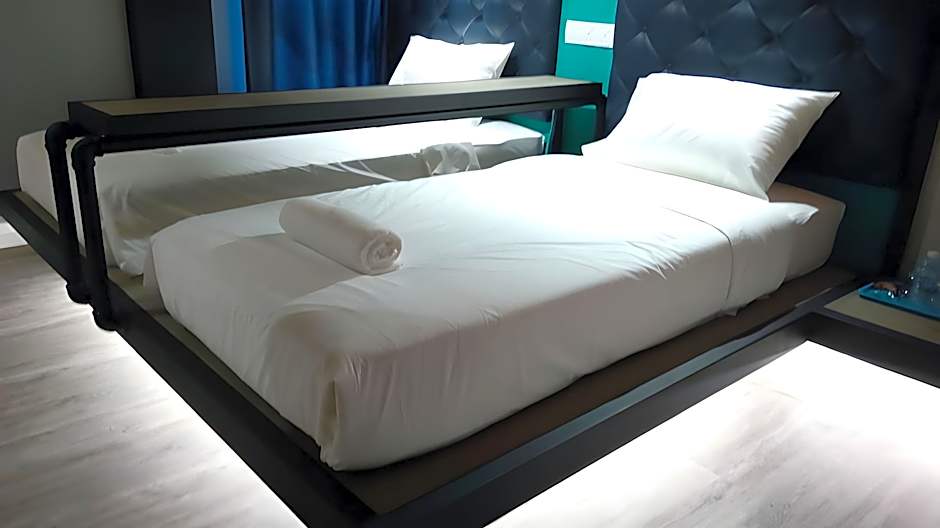 OYO 90899 Tube Hotel Melaka
