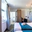 The J Hyde Park Hotel