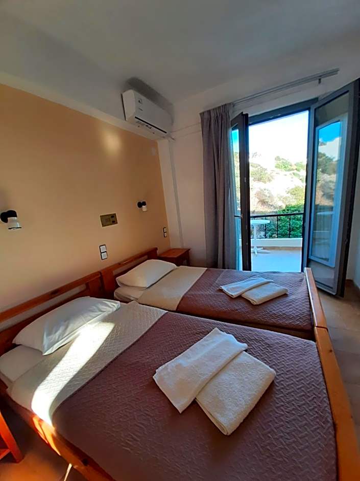 Photo 1 of 21 of Triple Room
