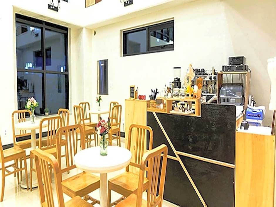 Rezion Hotel