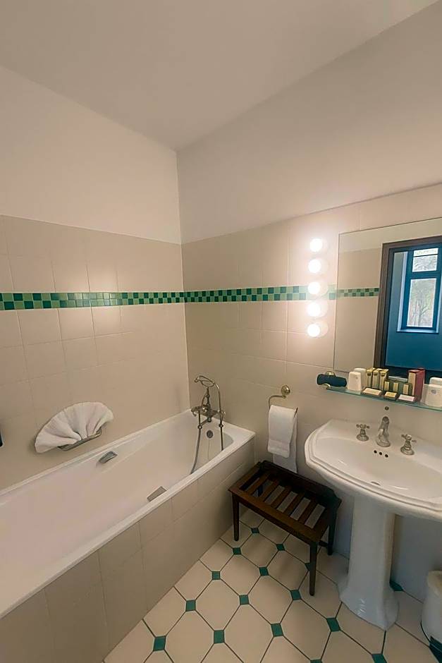 Château De La Caze Piscine & Spa - Ste Enimie