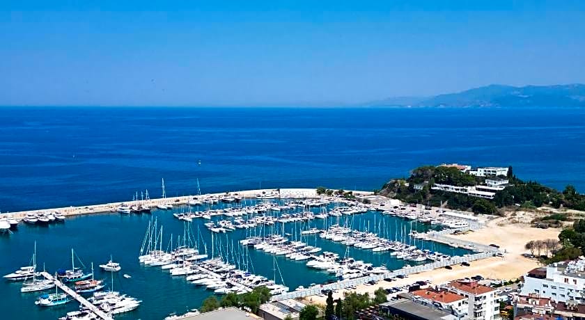 Risus Garden Marina Hotel