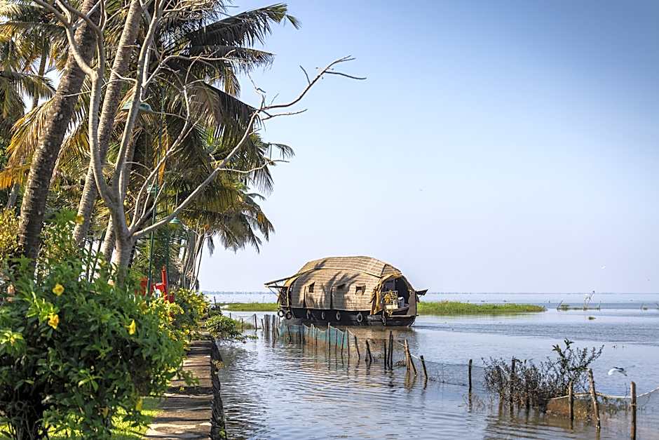 Coconut Lagoon Kumarakom- A CGH Earth Experience