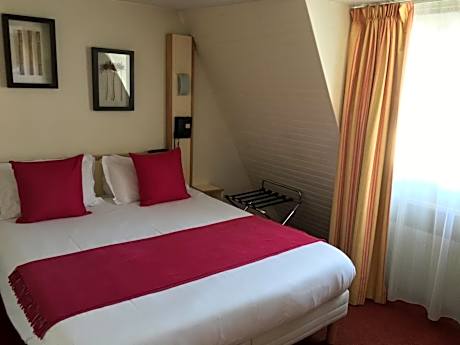 Superior Room (2 Adults)