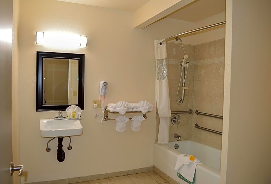 Sea Breeze Inn - San Simeon