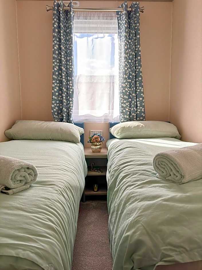 Regal Beachside pitch 22 Creek Caravan Park