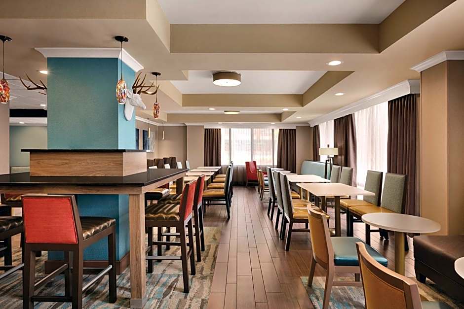 Hampton Inn By Hilton Atlanta-Buckhead