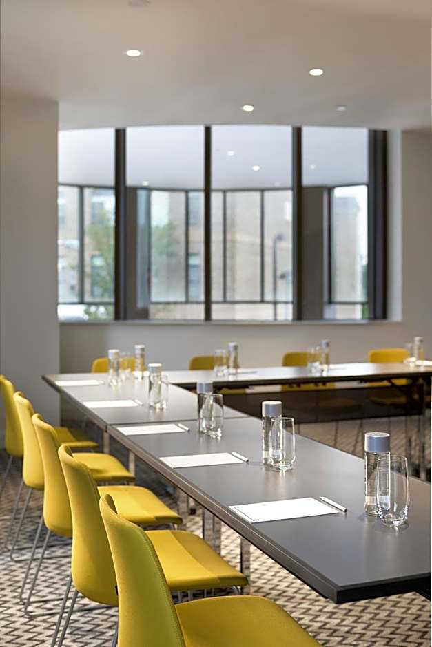 THE MC, AUTOGRAPH COLLECTION