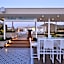 Bellazure Hotel