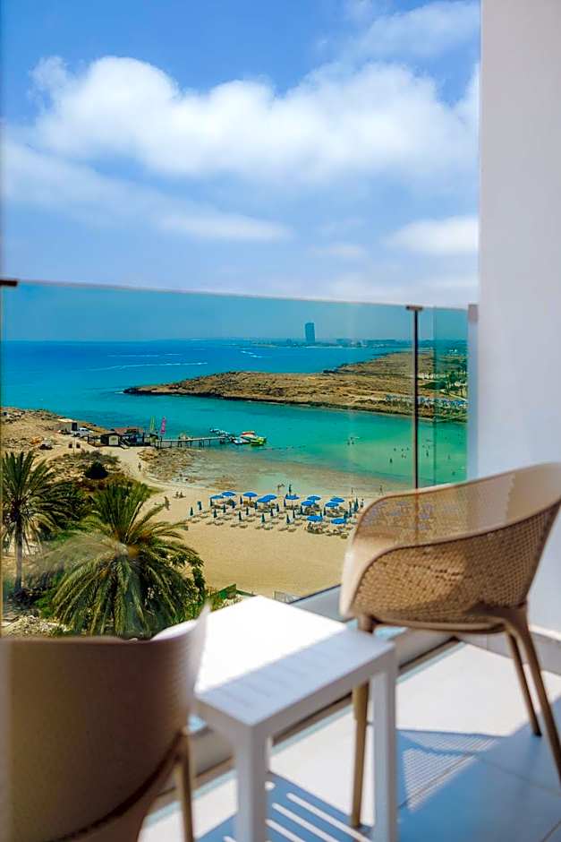 Tasia Maris Sands (Adults Only)