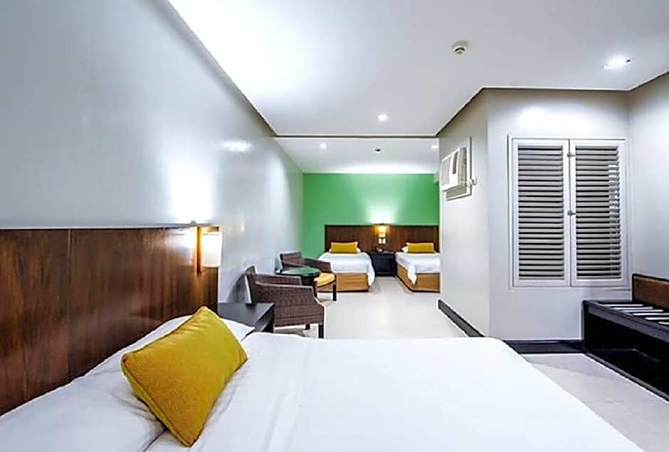 L'fisher Hotel