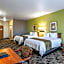 Quality Inn & Suites Hannibal