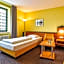 Plaza Hotel & Living Frankfurt